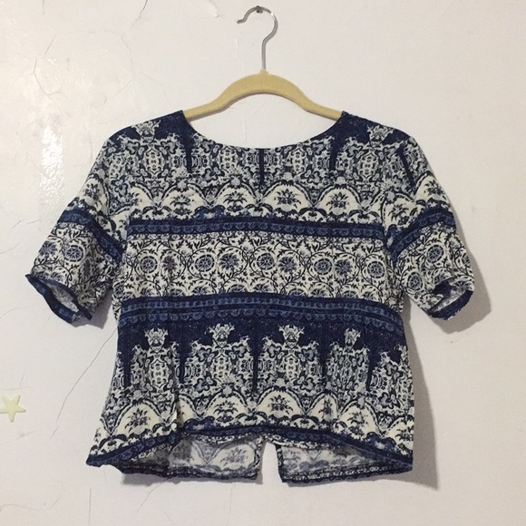 Urban Outfitters Tops - ⭐️  NEW UO Blue and White Designed Shirt Sz S